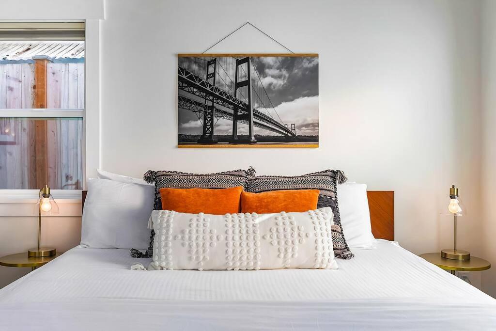 Walk To The Waterfront! The South Sound Suite Tacoma Exteriör bild